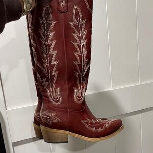 Stylish Red Western Boots